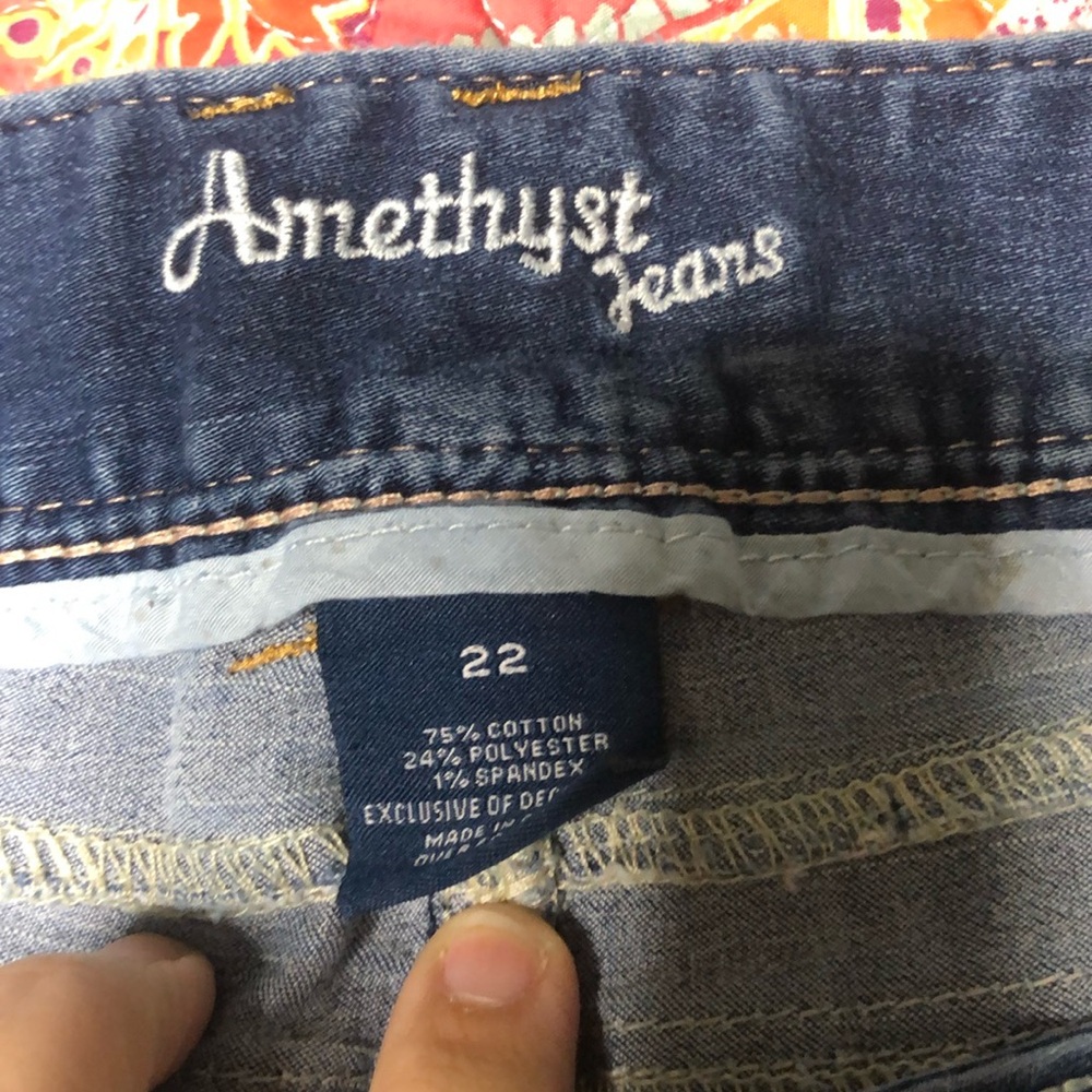 Amethyst Jeans Women's Cropped Denim